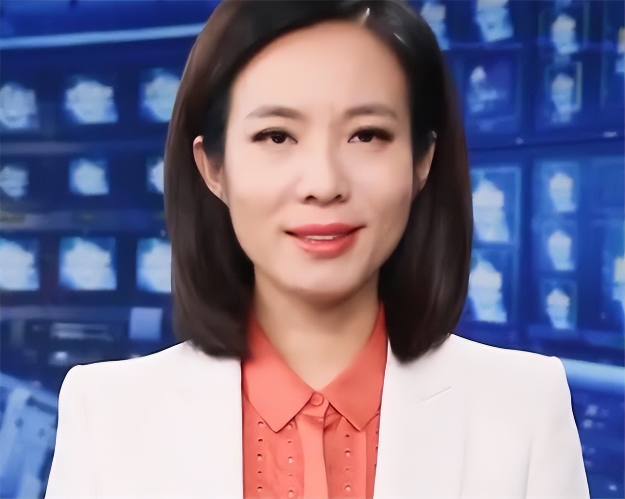 央视播音员郑丽近照,央视新闻播音主持人郑丽