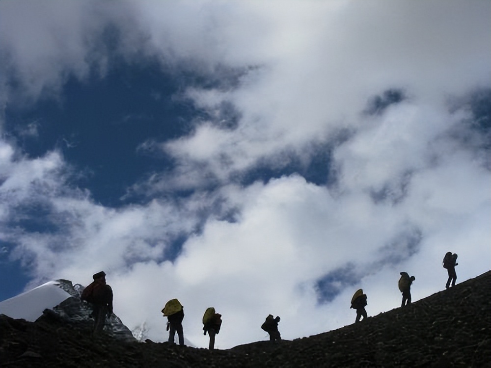 高高的紫云山,我们的青春故事曾在这里演绎