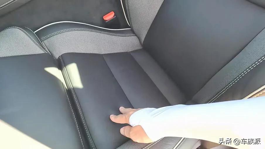 汽车为什么很少用布座套,为什么土豪都不用汽车座套