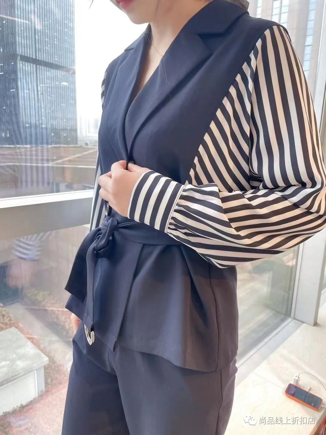 娌櫁渚濈編mohomo鏄搧鐗屽コ瑁呭悧,娌櫁渚濈編2024濂楄