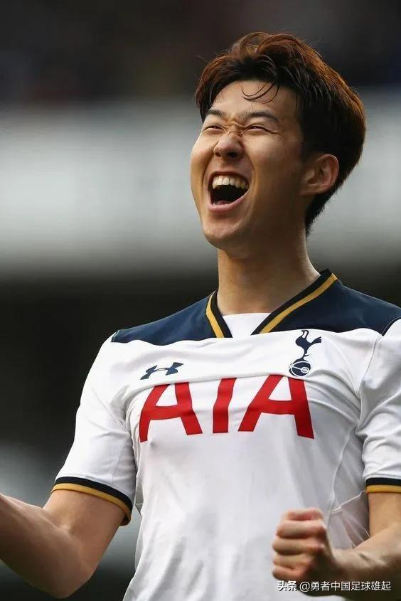 孙兴慜c罗壁纸,足球明星高清壁纸推荐