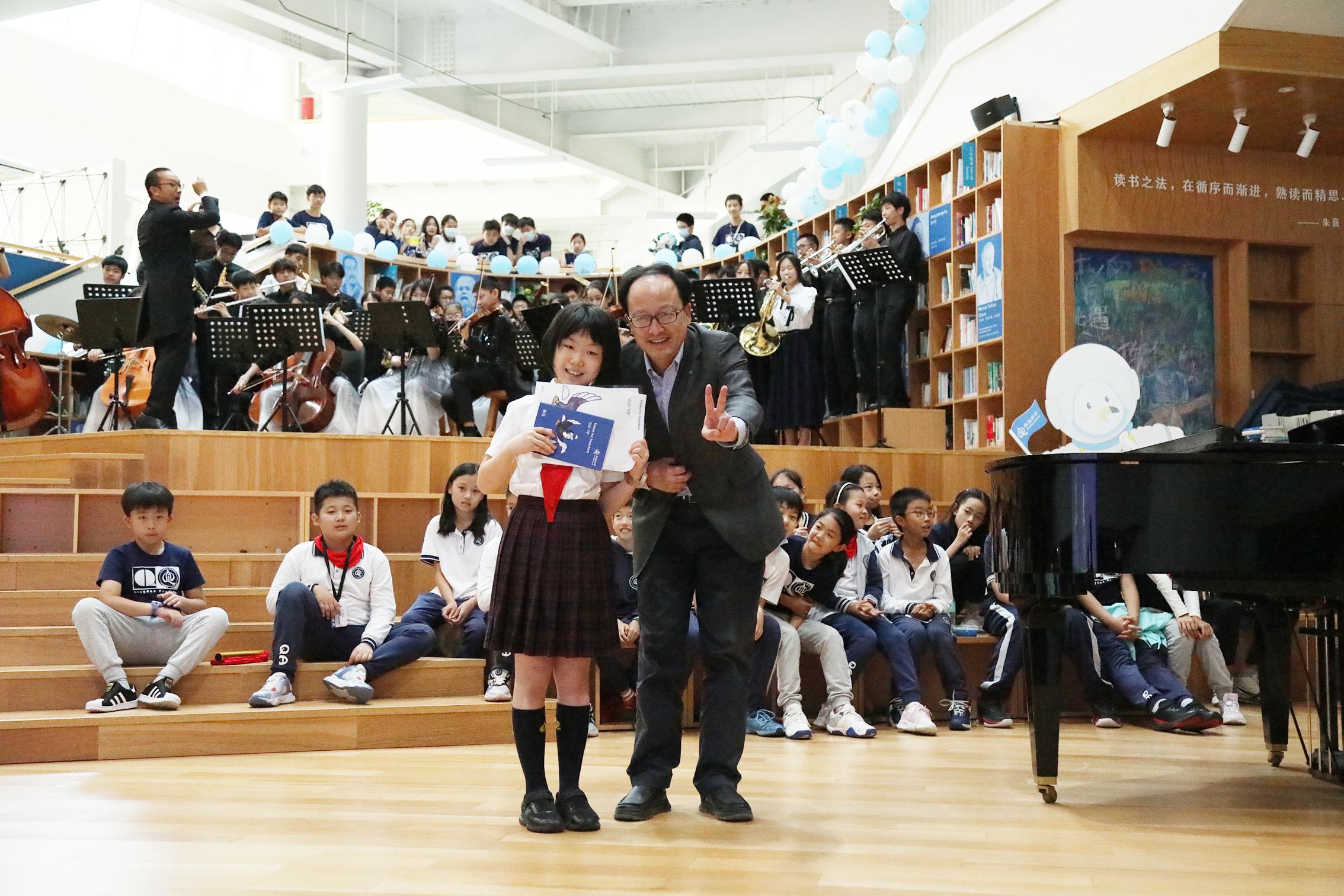 青岛中学校庆日青中学生原创吉祥物正式发布