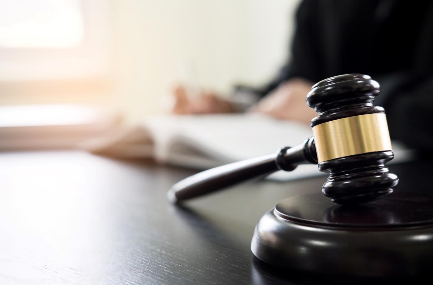 阿迪达斯抄袭耐克吗,耐克起诉阿迪涉抄袭