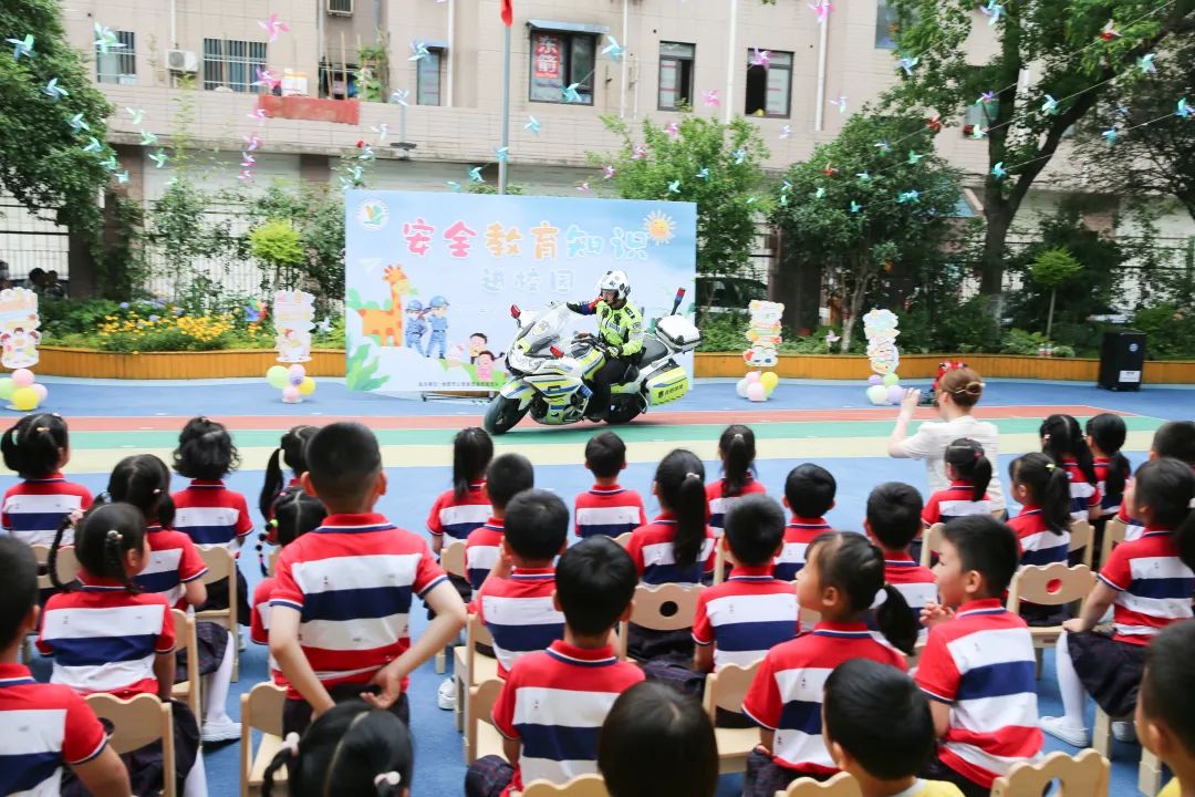 想要六一儿童节礼物的说说,充满爱的儿童节礼物