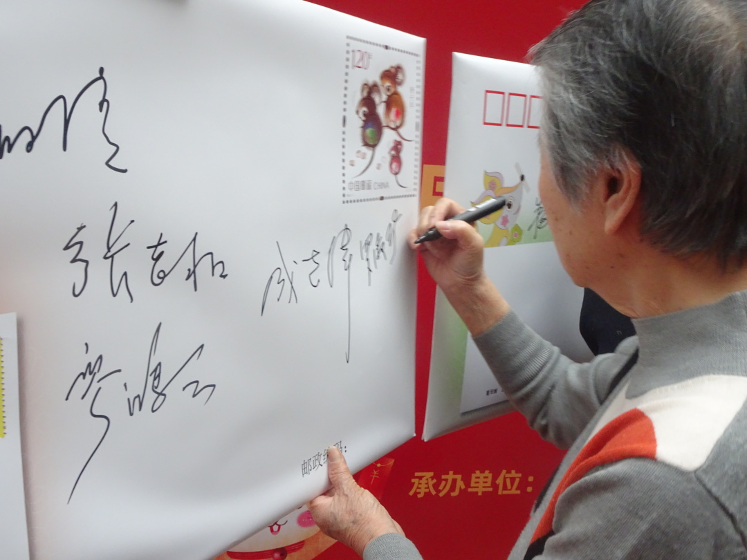 一枝白菊祭故人的诗句,折枝菊花寄哀思