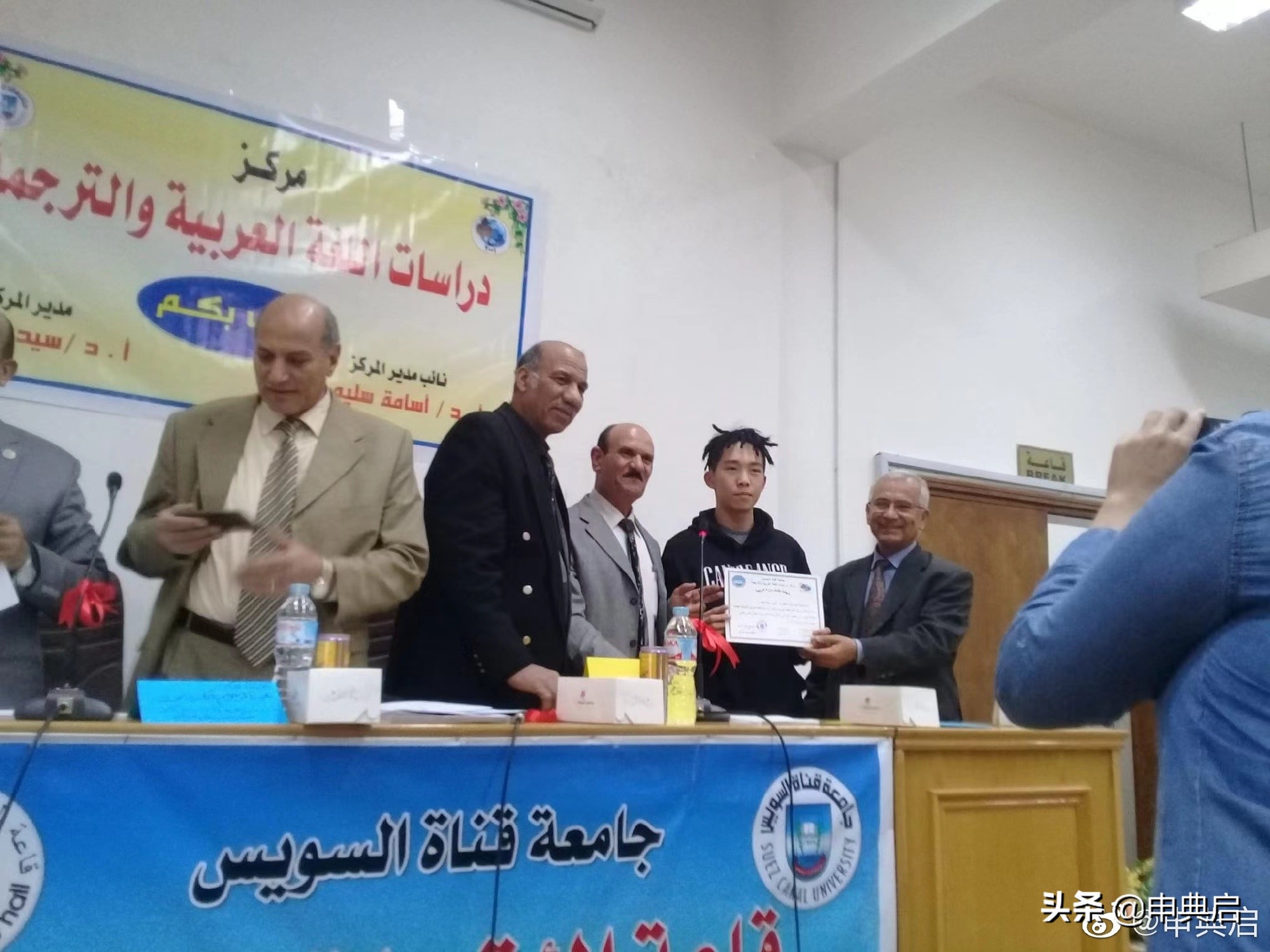 被派驻阿曼的小金：阿曼物资奇缺，连家具都要飞广州买