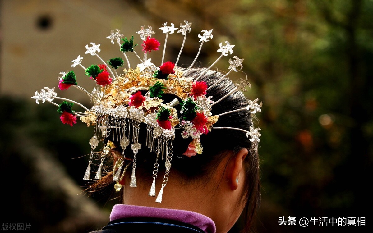 银饰是不是太廉价了,银饰很便宜但是不让试戴
