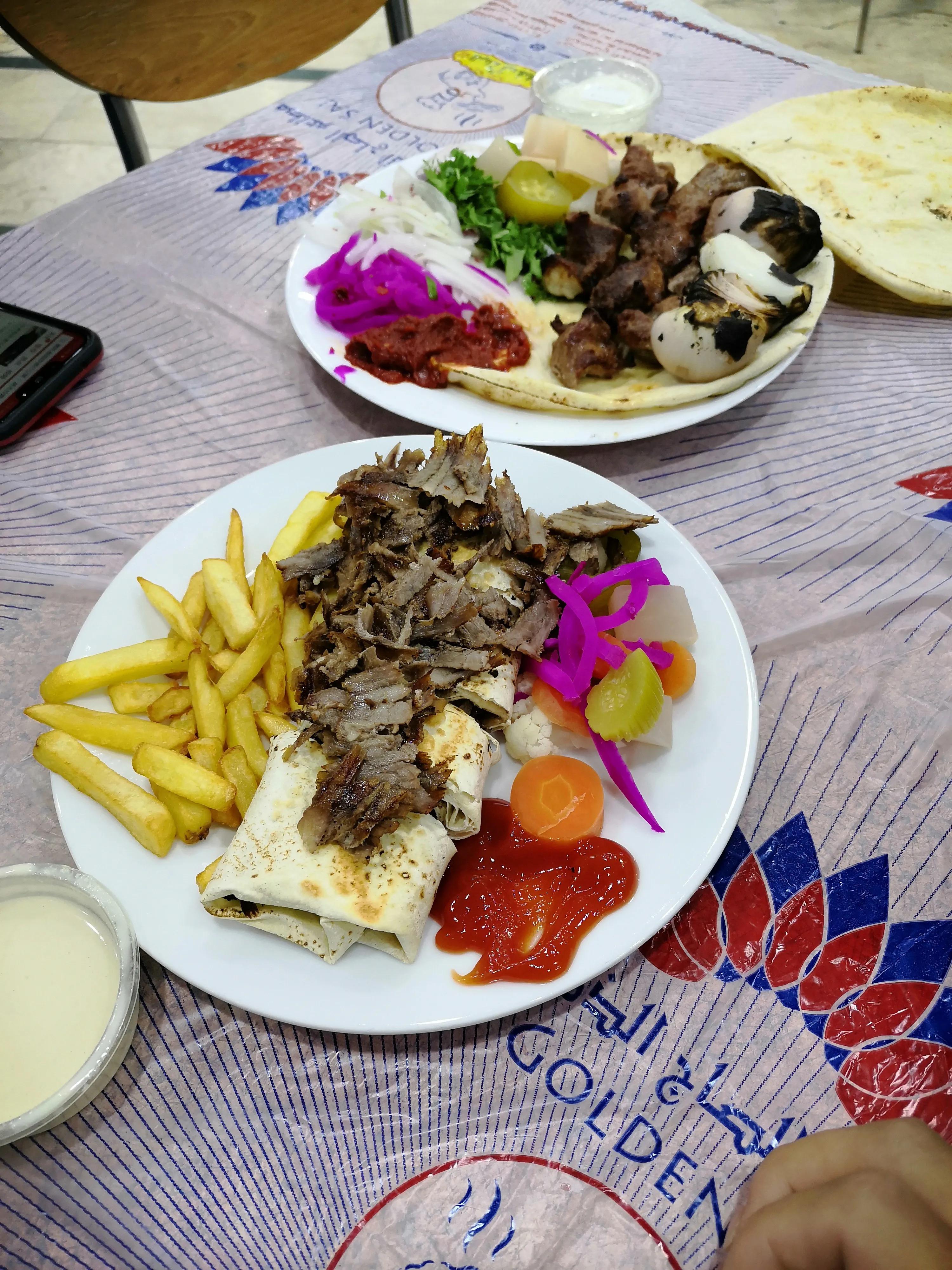 头顶一块布不是恐怖就是富什么梗,头顶一块布的人为啥那么富