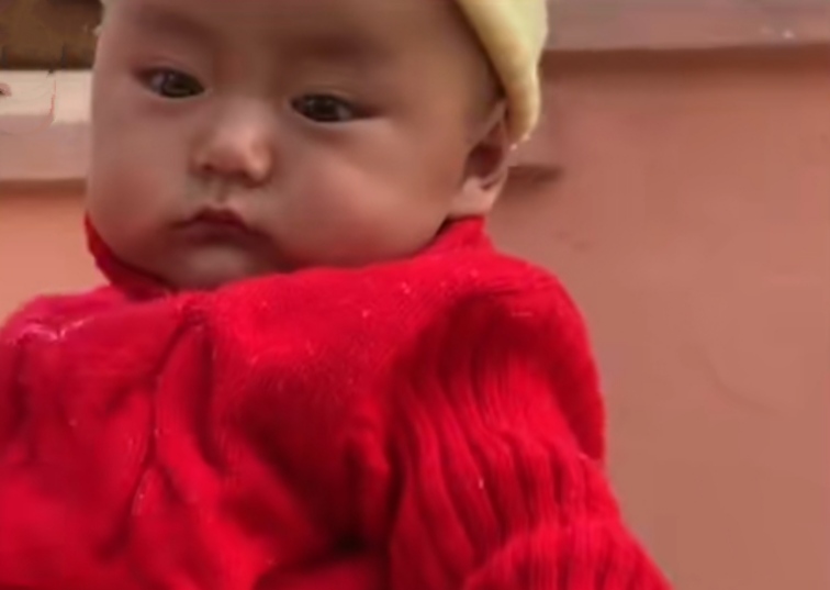 孕期喝了很多可乐出生后宝宝很黑,妈妈怀孕爱喝可乐