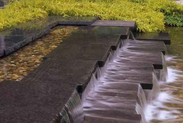 大山里捡回来的石头,大山里的石头块