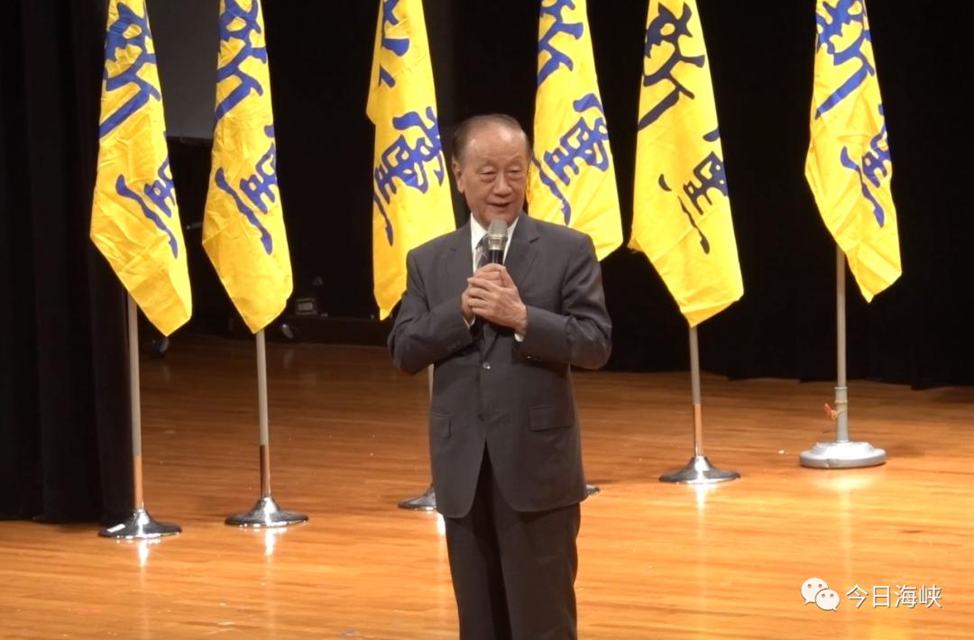 在强大的实力面前也会变得很可爱,在实力面前一切都是纸老虎