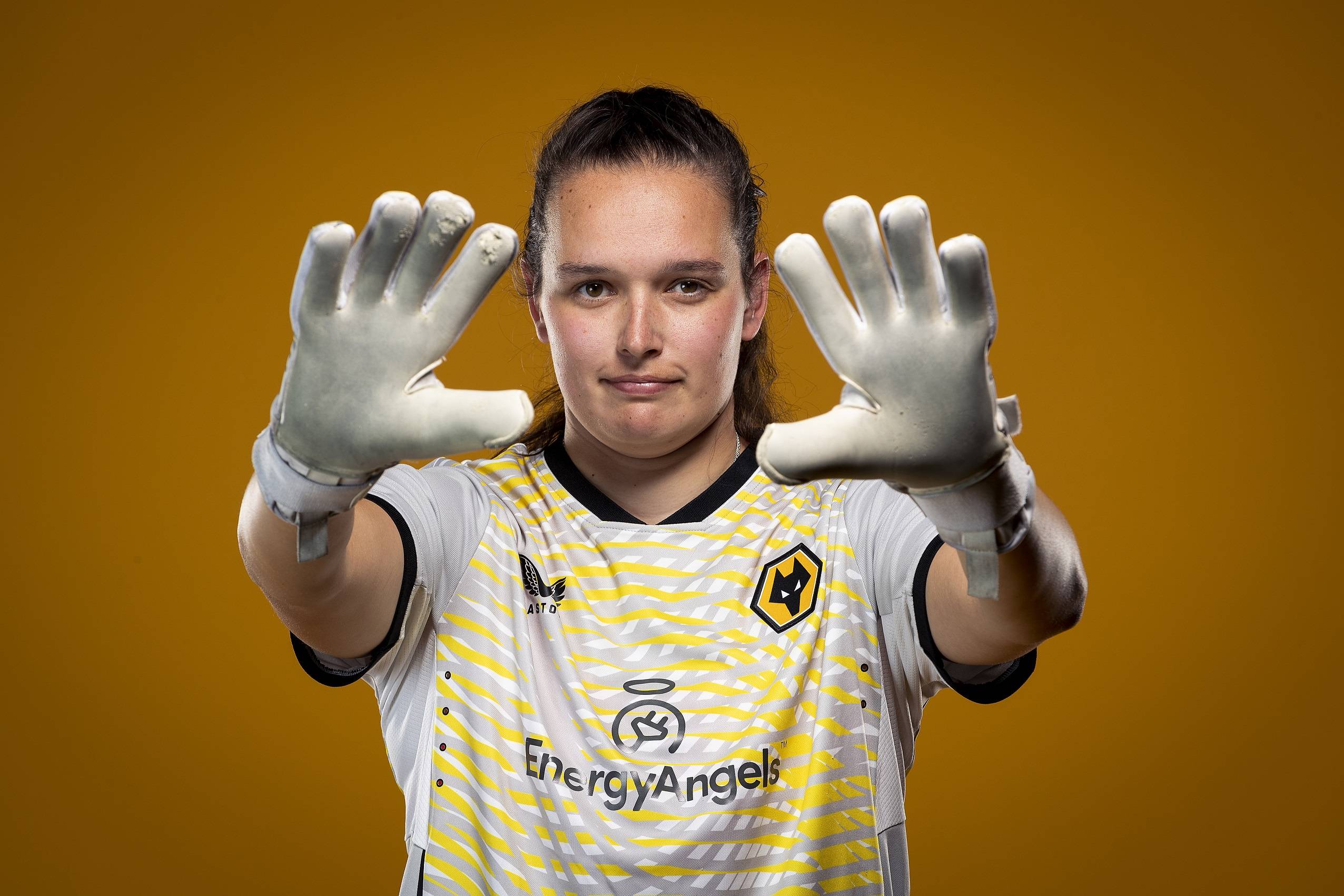 狼队足球历史,狼队女足