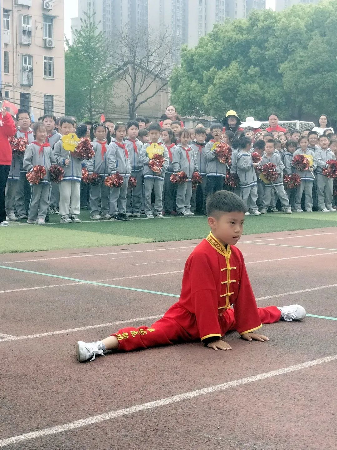 家校大联欢活动,家校足球赛的活动主题