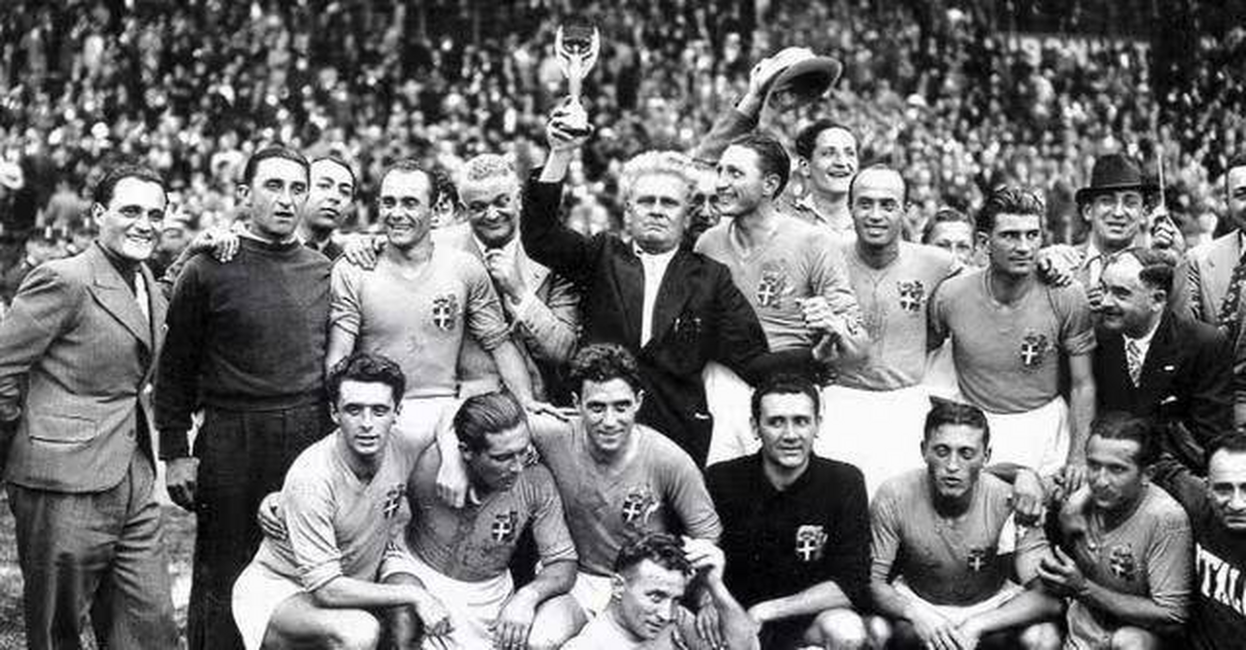 不夺冠枪毙,不赢球就枪毙