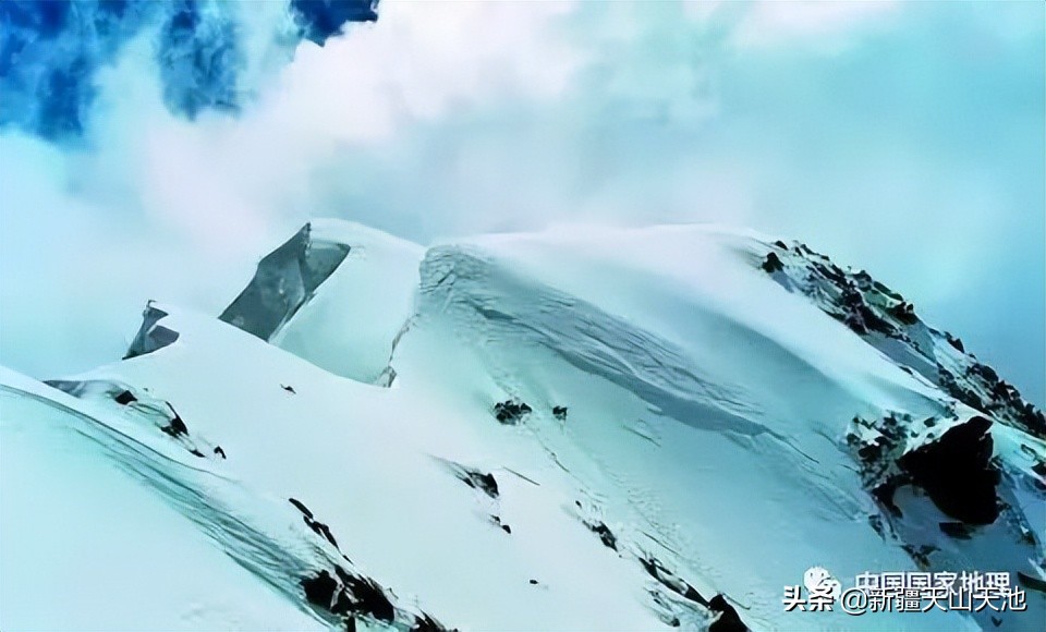 天山博格达峰顶,天山博格达主峰