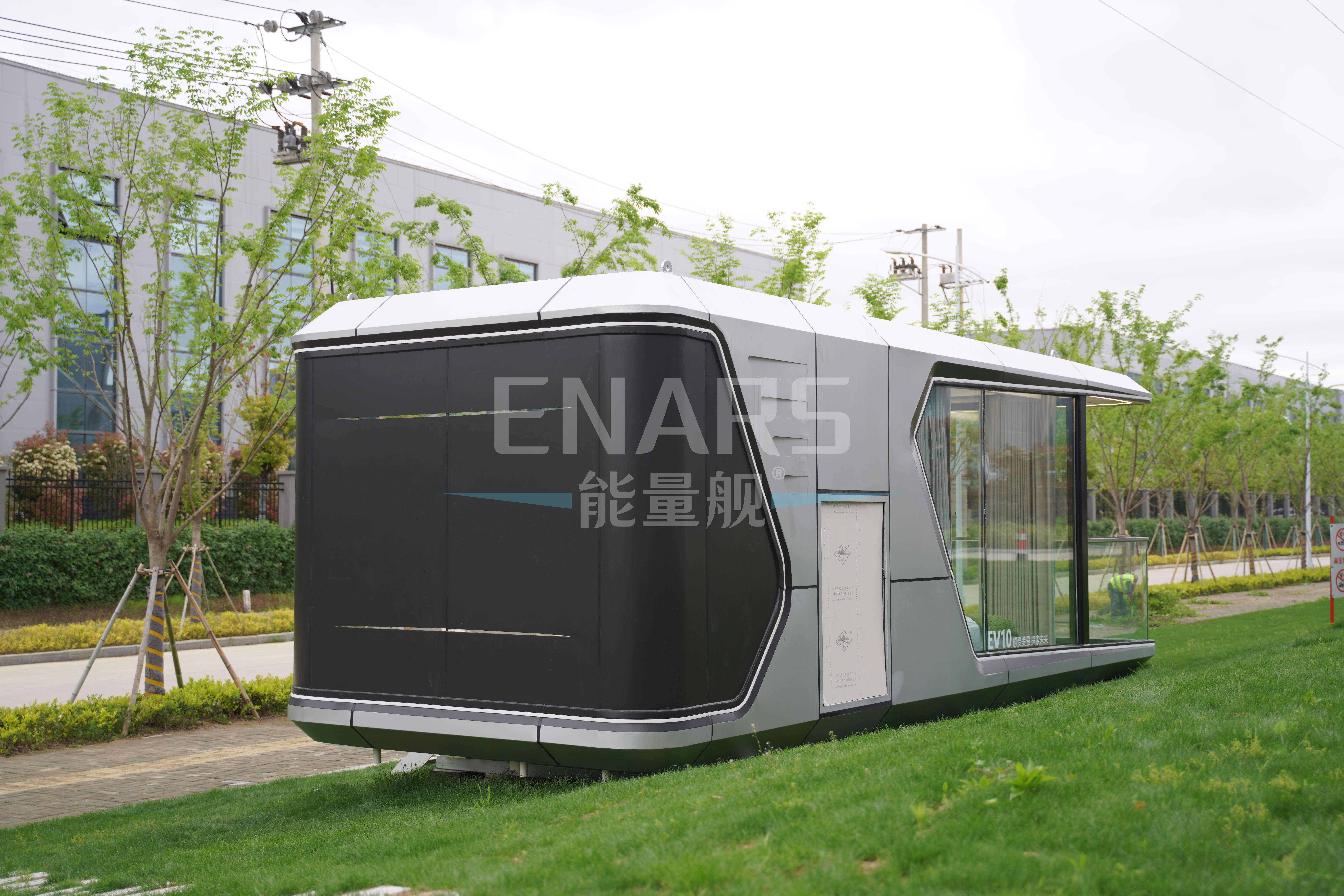 可移动太空舱民宿能量舰EV10助力深入推广“智能化旅居理念”