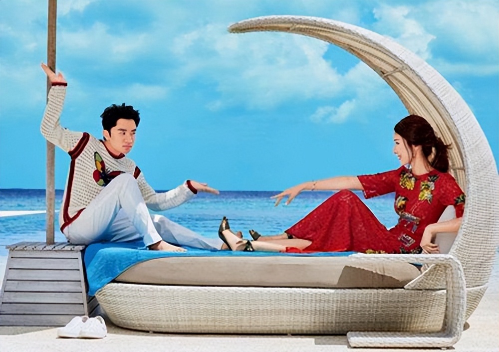 王祖蓝香港千万房子,王祖蓝生日李亚男晒全家福