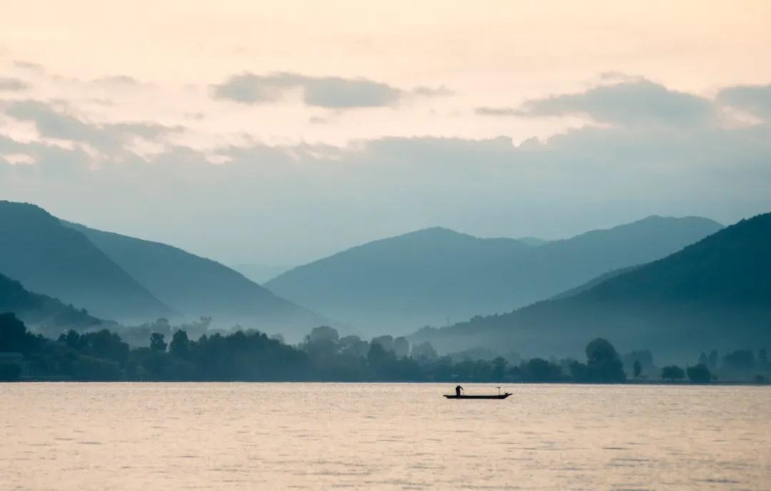 励志短句名人名言大全,名人名言励志语录经典短句现代