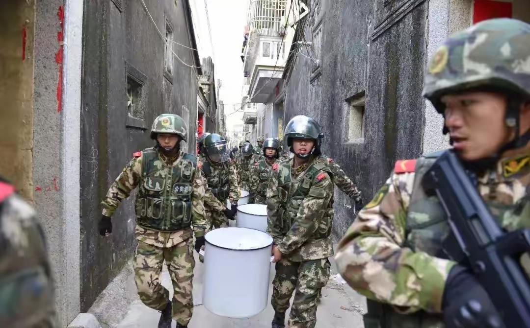 广东武警震撼开训,震撼广东警方海陆空联动