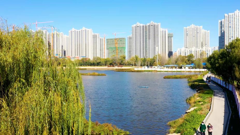 春到人间满眼绿的图片,春到园林万物生