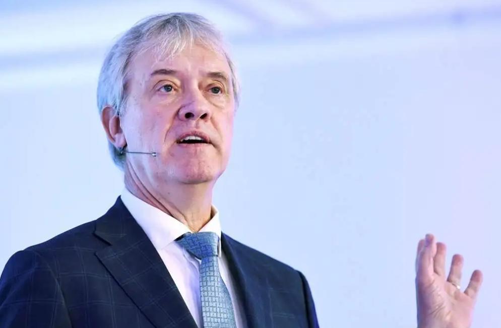 辟谣中国造不出圆珠笔,中国真的造不成光刻机吗