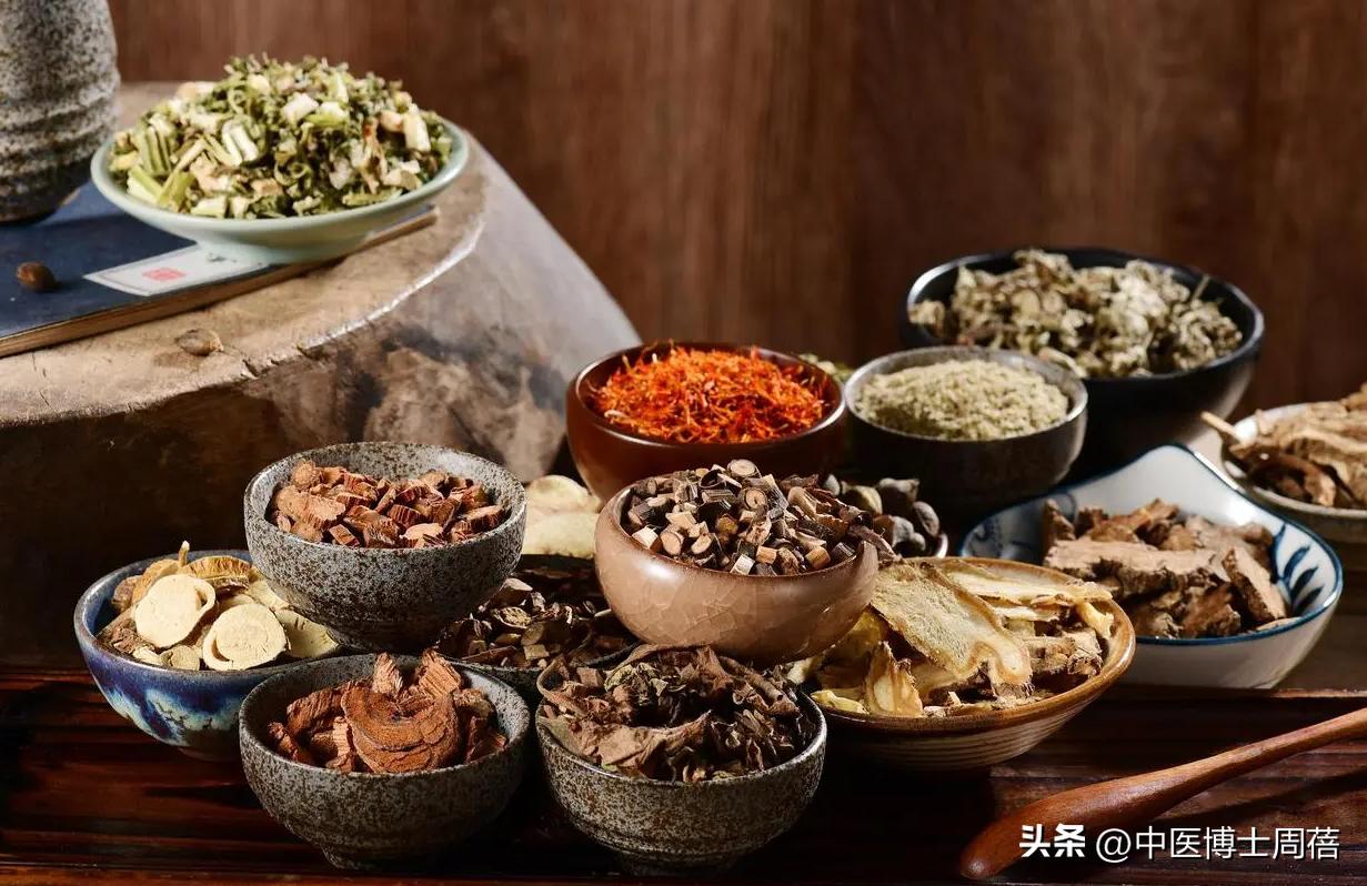 胆结石服用中药可以排出来吗,胆囊息肉结石可以用中药来治疗吗