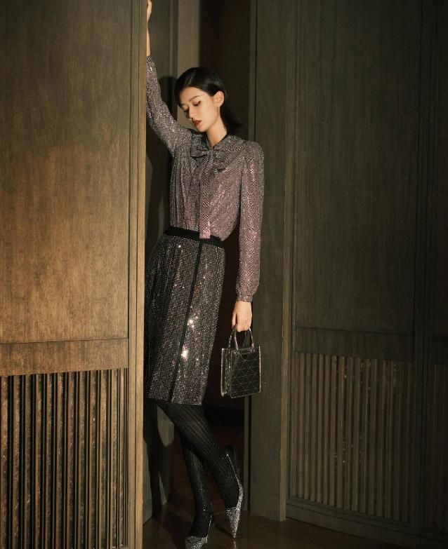 乔欣黑色小香风穿搭,乔欣属于什么风格穿搭