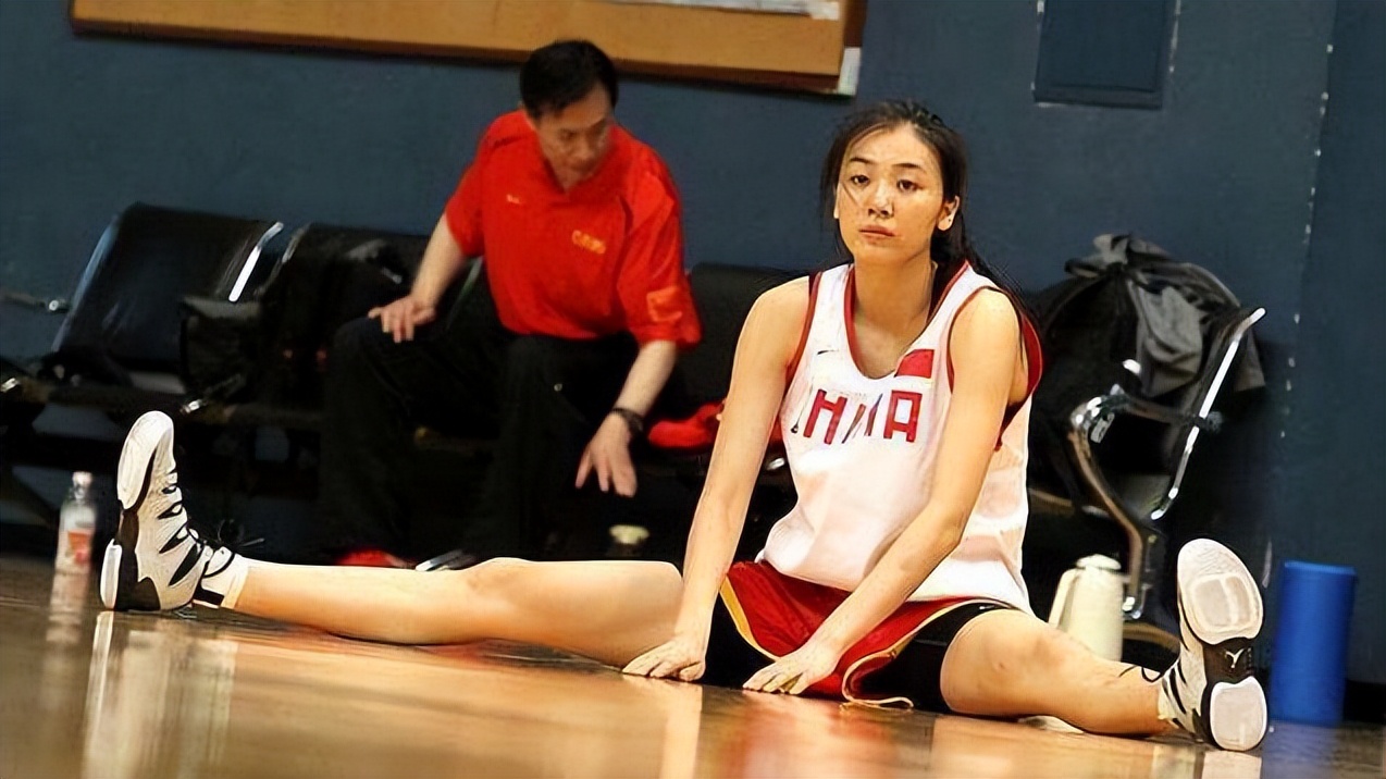 李梦事件持续发酵，别急！盘点女篮5大美女，最后一个太可惜