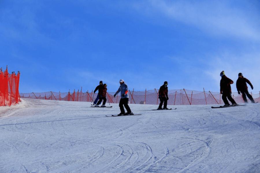 去兰州新区玩,去冰雪大世界还是冰雪新天地