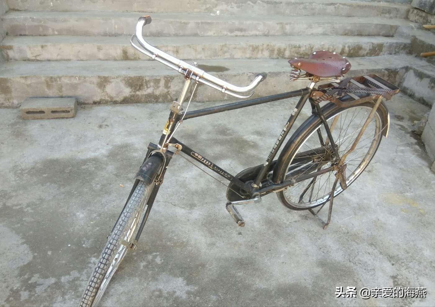 50年代凤凰老式双缸自行车多少钱,八十年代凤凰自行车现值多少钱