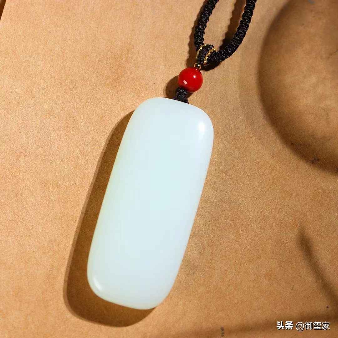 #和田玉#最简单，最快速鉴别和田玉的方法，你知道吗