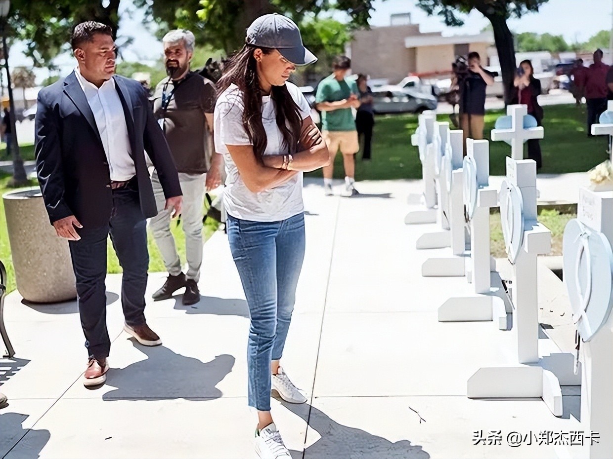 梅根上街恶搞引发网友吐槽,梅根被恶搞合集