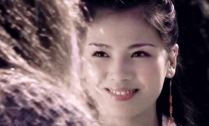 44岁刘涛变得越来越年轻了,43岁刘涛容颜耐看