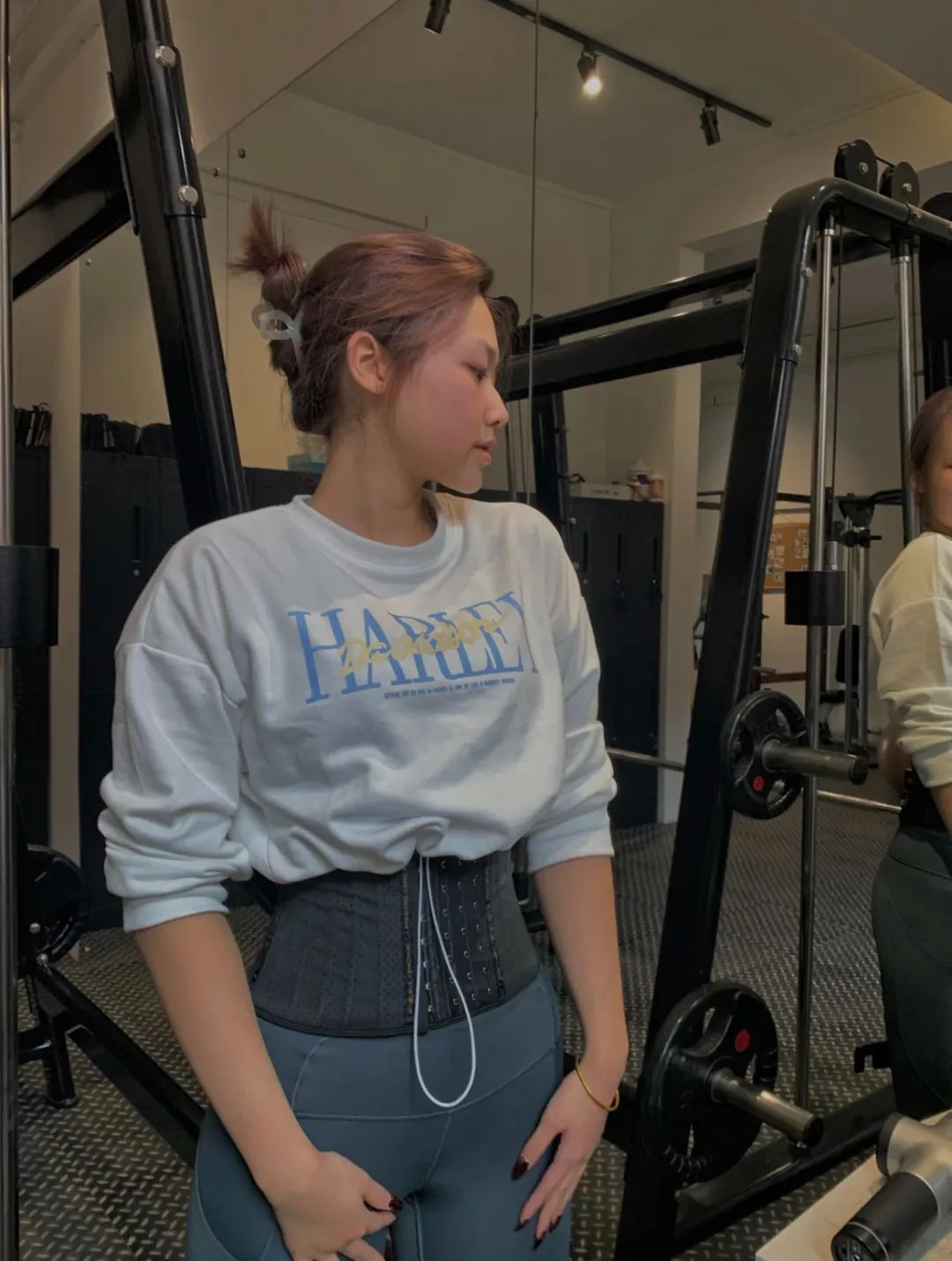 健身房怎么健身好看一点,健身大神们的健身房穿搭