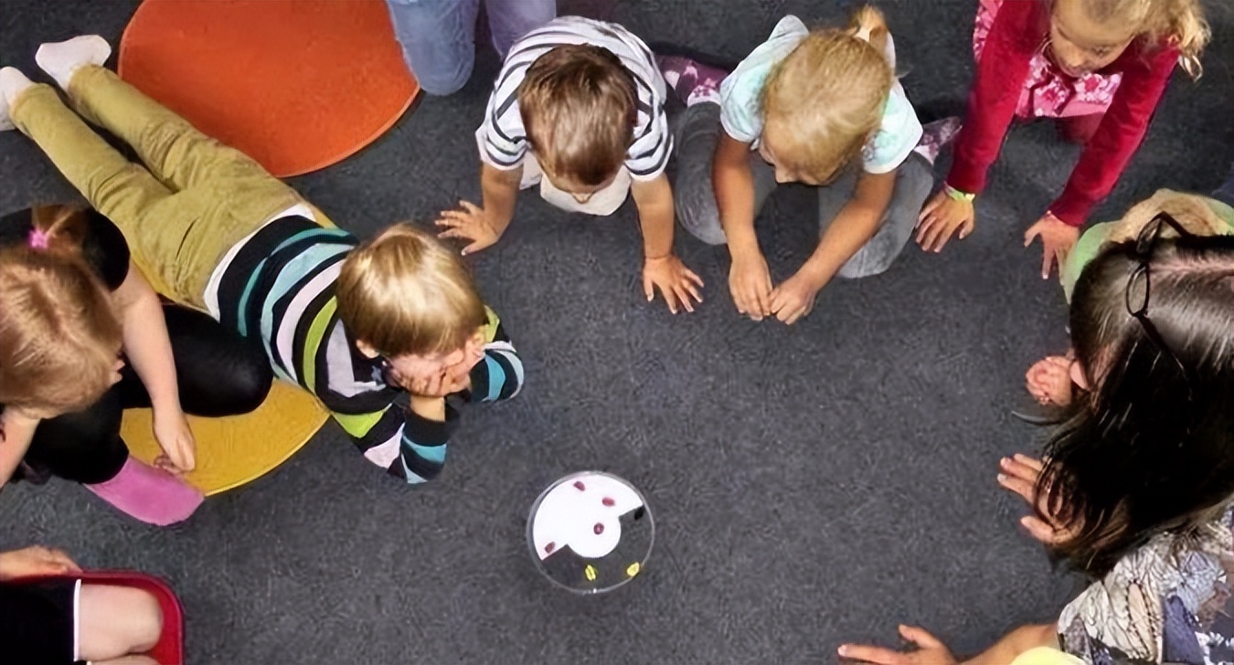 美国眼中的中国的幼儿园,中国幼儿园与日本对比