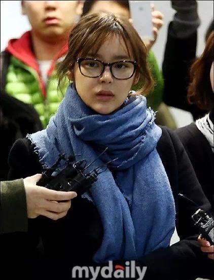 女星怀孕7个月注射185次*品毒**，疯狂堕落，太可悲了