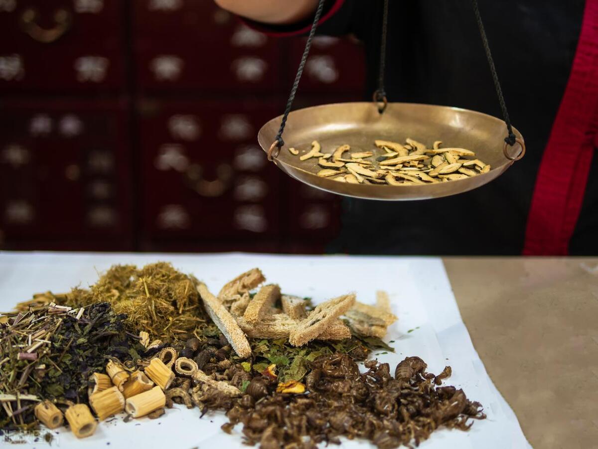 中医治疗恶性肿瘤，实现带瘤生存，有效缓解放化疗痛苦