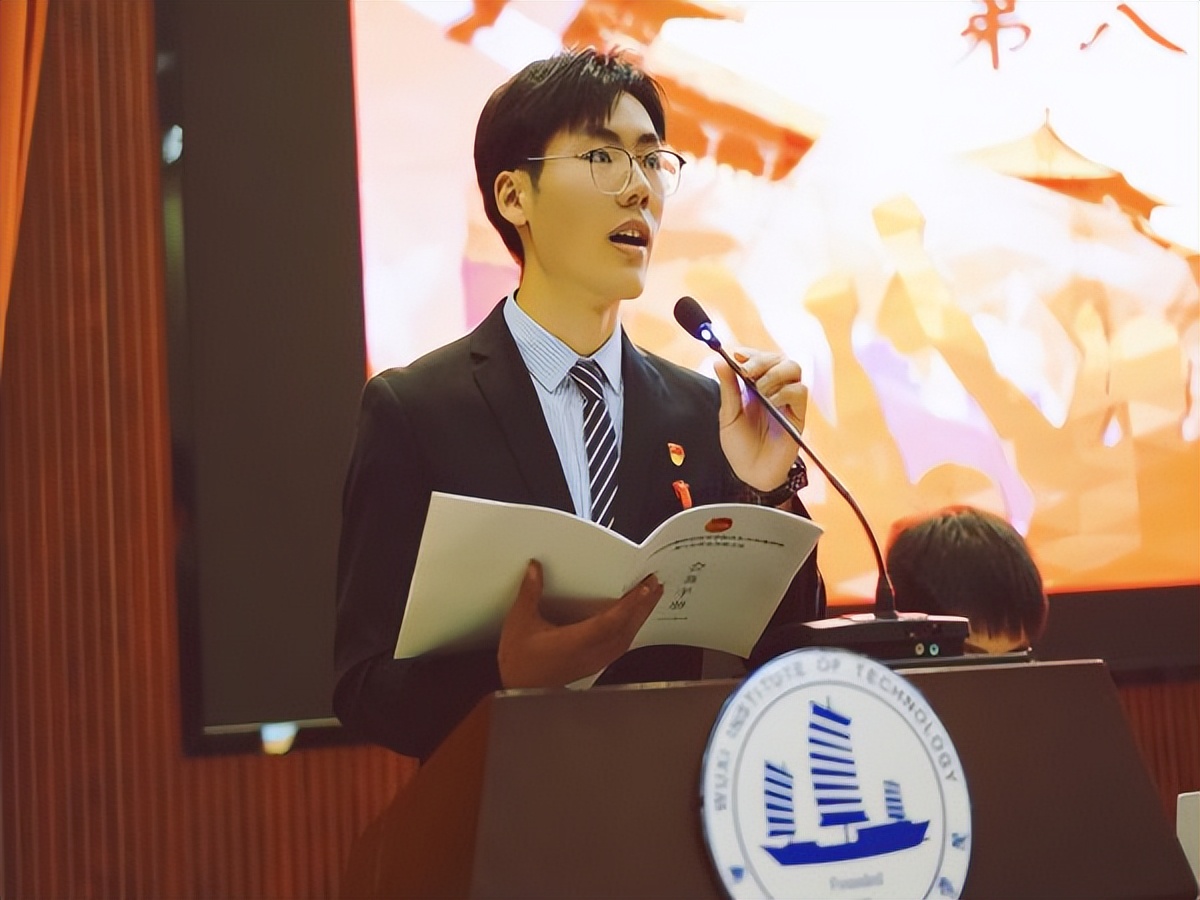 大学生助力贫困学子成长,青年学子的使命与担当