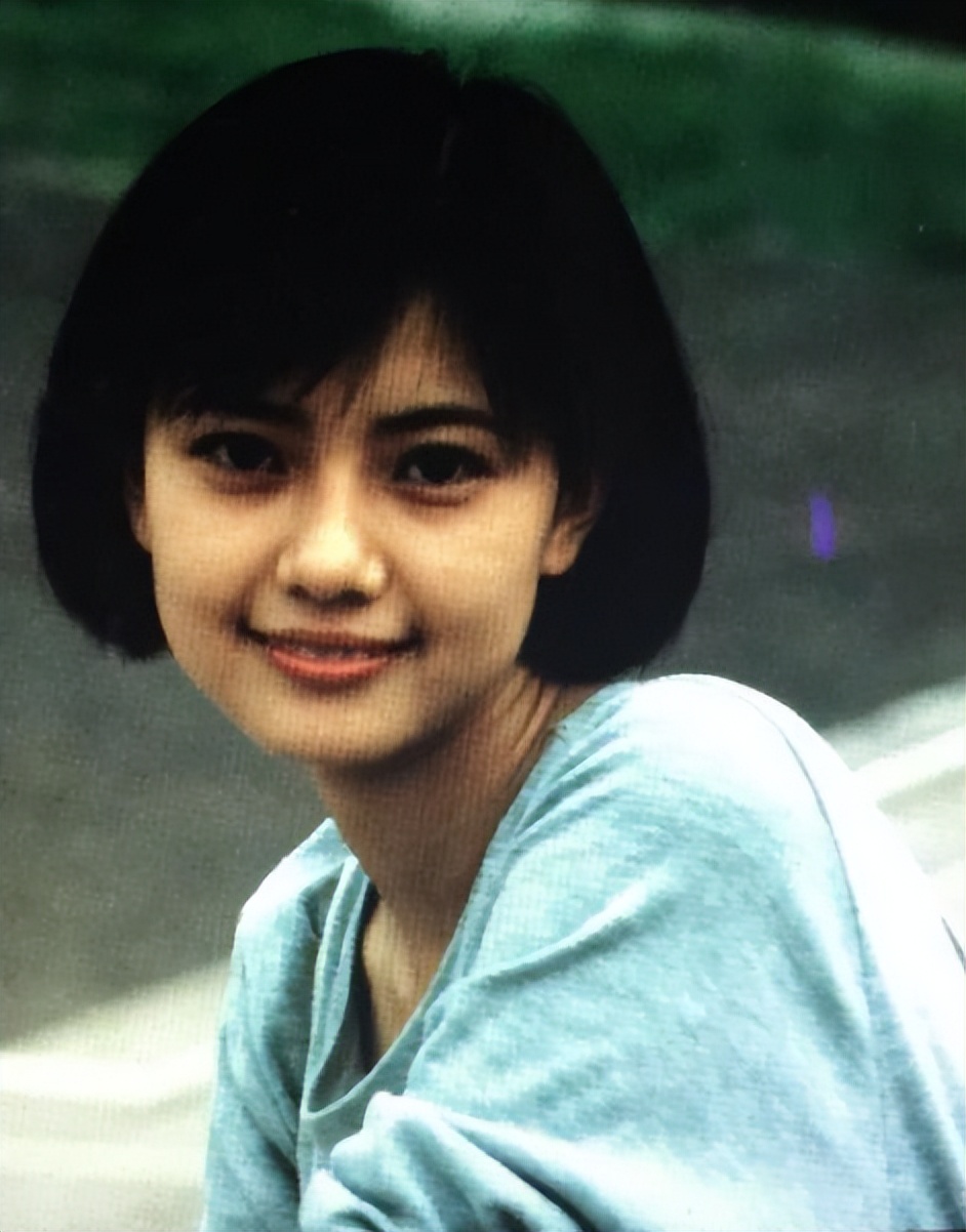 41岁刘涛晒长发美照,40岁刘涛惊艳视频