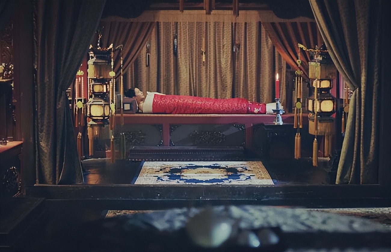 古代嫔妃的床为什么都很小,古代女子的床都很小吗