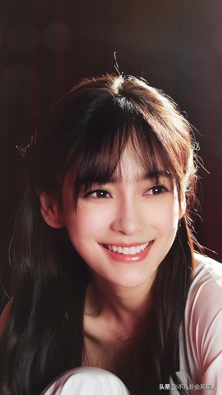 戴牙套是双刃剑：毛不易拯救一口烂牙，刘雯、肖战却变难看了