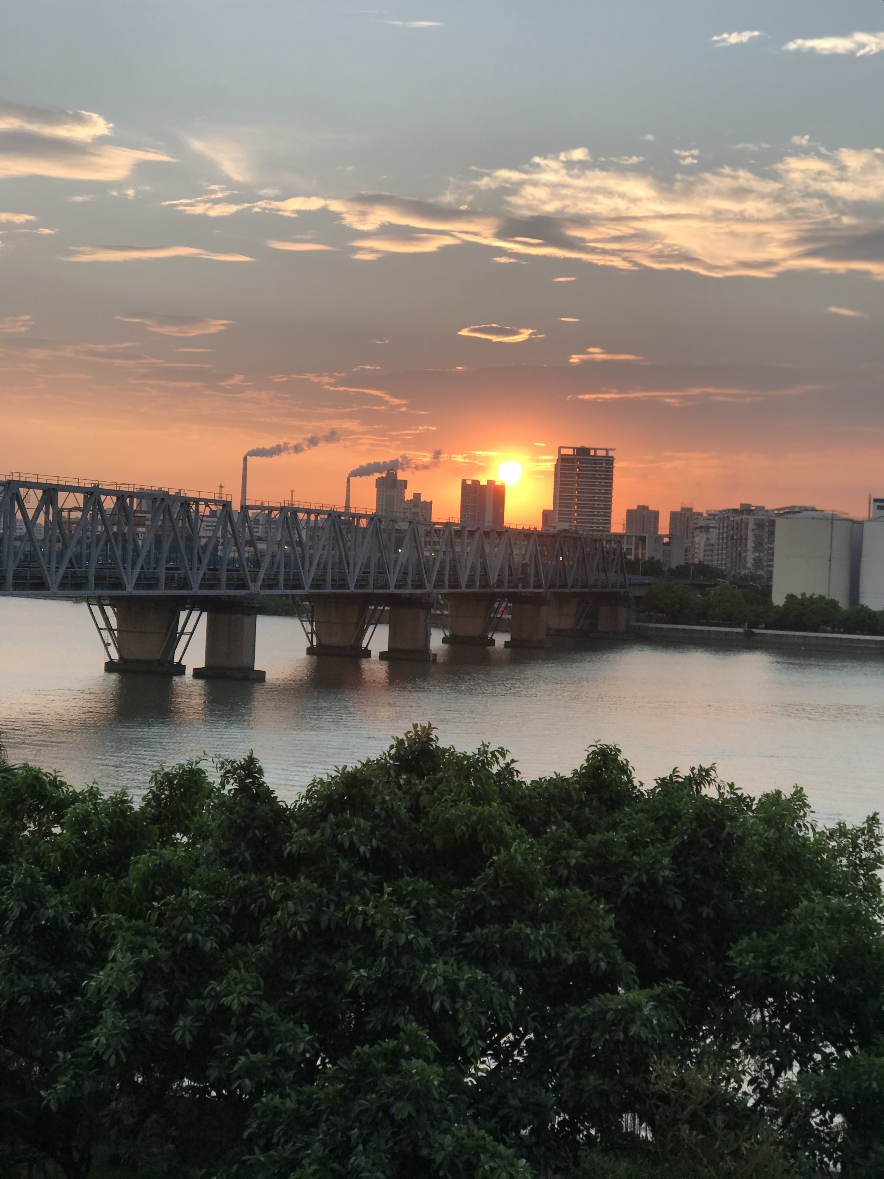 租房20年房东要拆迁款,租房20年房东反悔