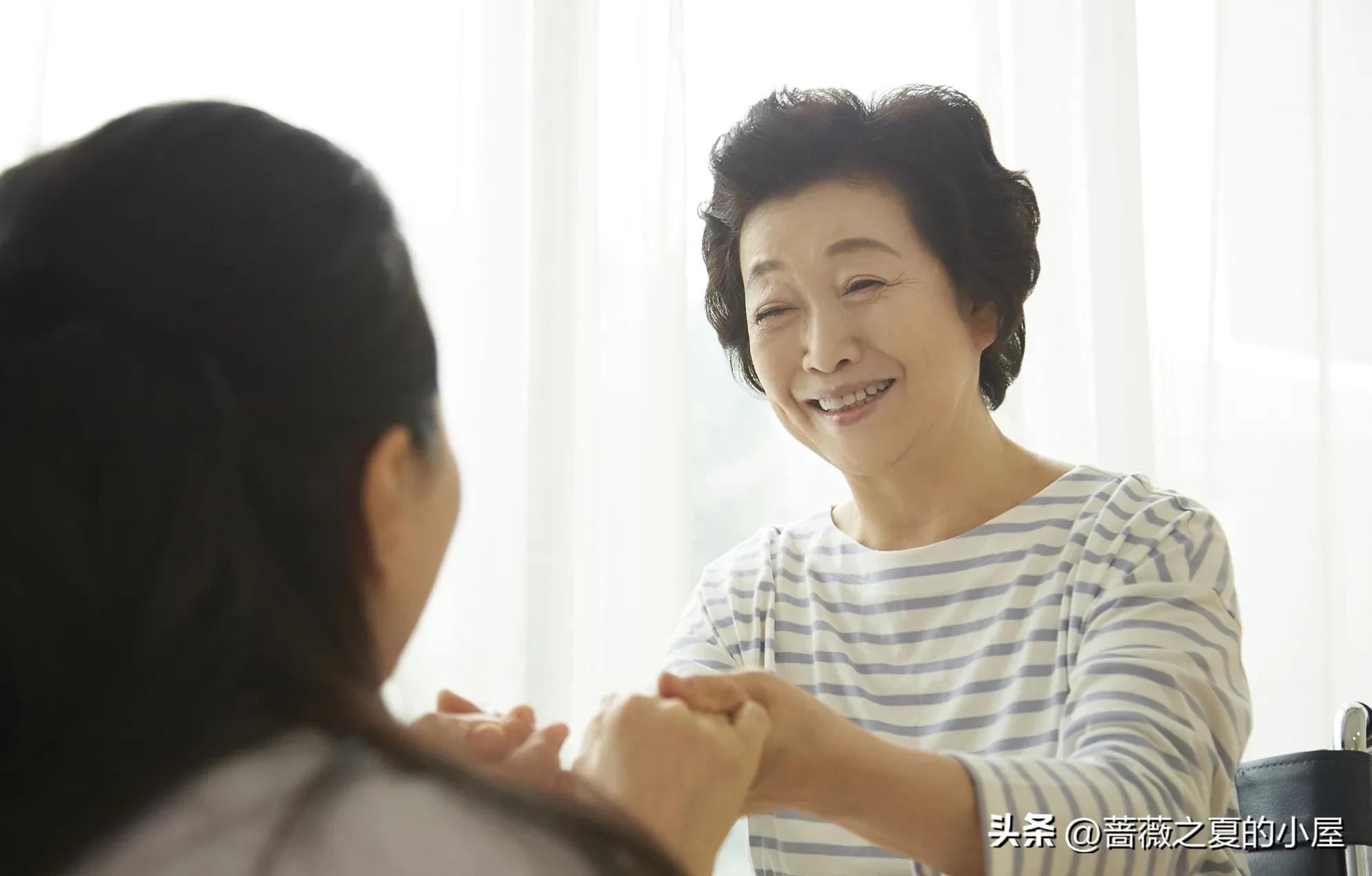 母亲节儿媳给我发红包,母亲节儿媳给我买了个蛋糕