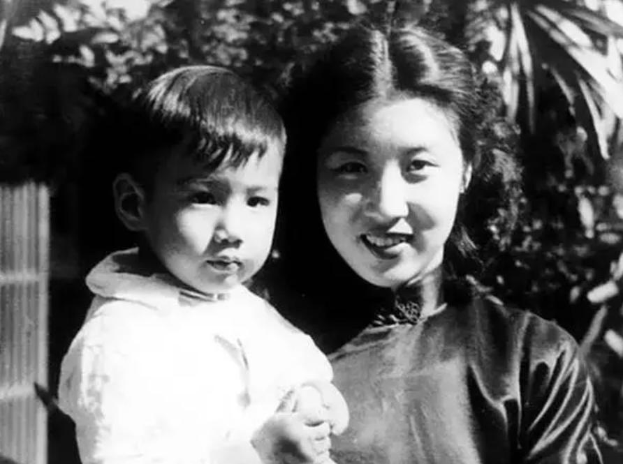 张灵甫将军遗孀王玉龄现状,粟裕大将张灵甫片段