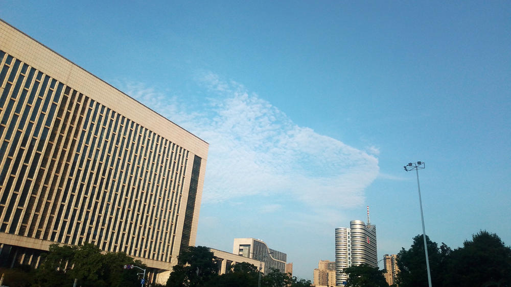 乐视y2pro谁生产,乐视y2pro该不该买