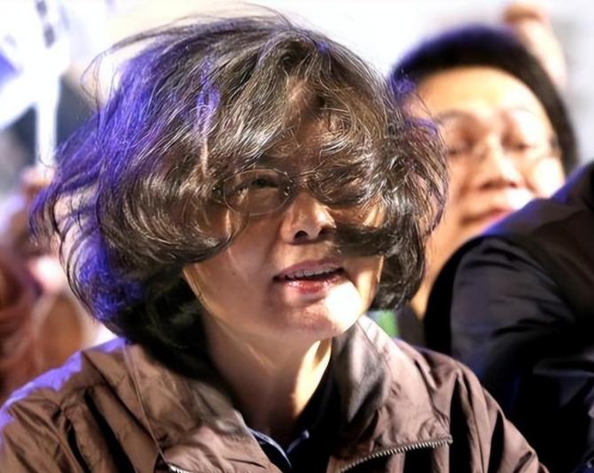 郭台铭扬言：若当选，会让大陆对台商让利9成！从台湾派人来查税