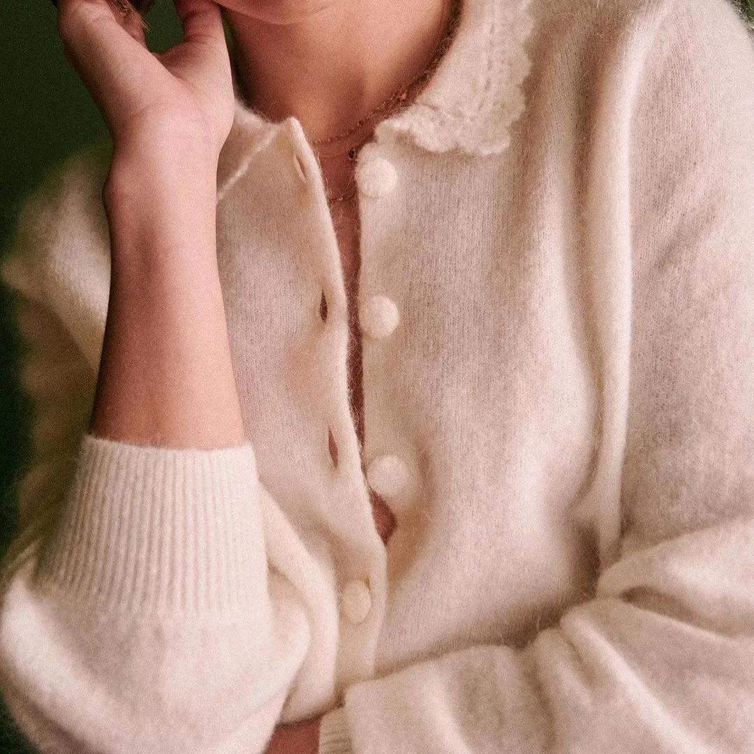 没想到!这3款“奶奶款毛衣”让姑娘们这么上头