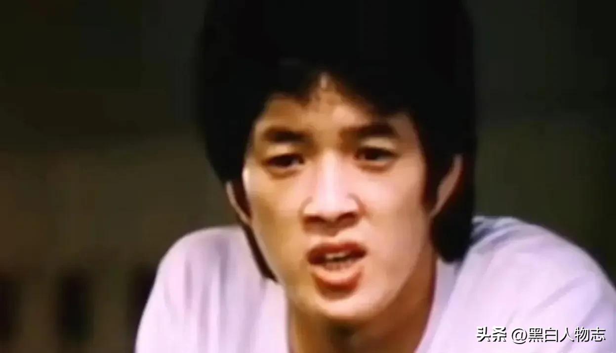 周星驰早期黑帮电影,周星驰电影中的黑社会大佬