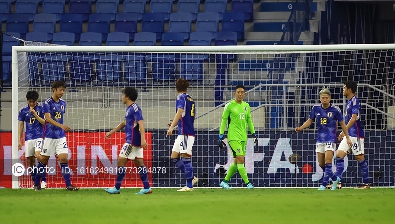 日本2:1获胜亚洲队连续爆冷,日本1-2不敌哥伦比亚