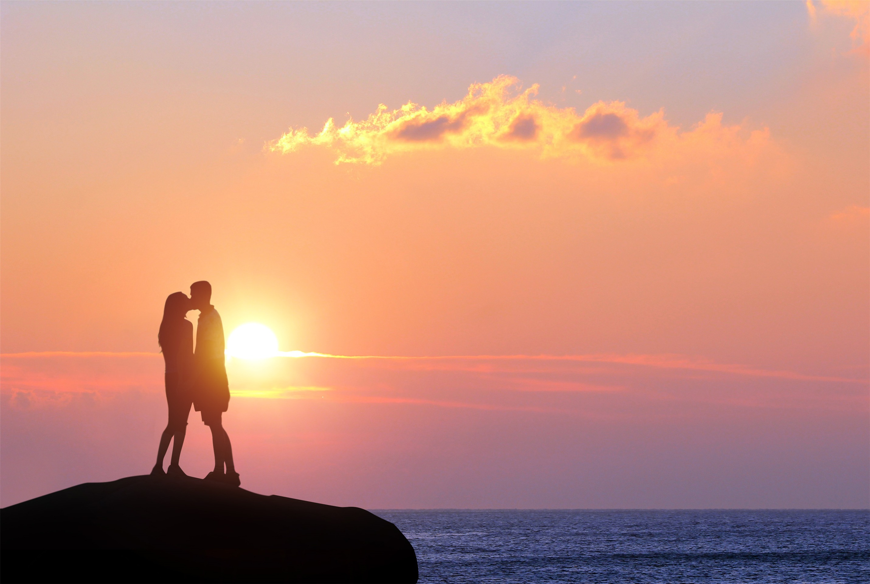 四十岁女人怎么和男性朋友相处,四十岁女人和异性相处